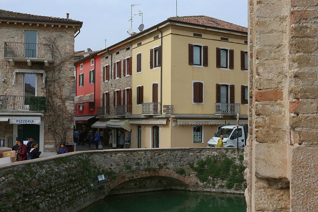 Aurora Sirmione Appartamenti Eksteriør billede